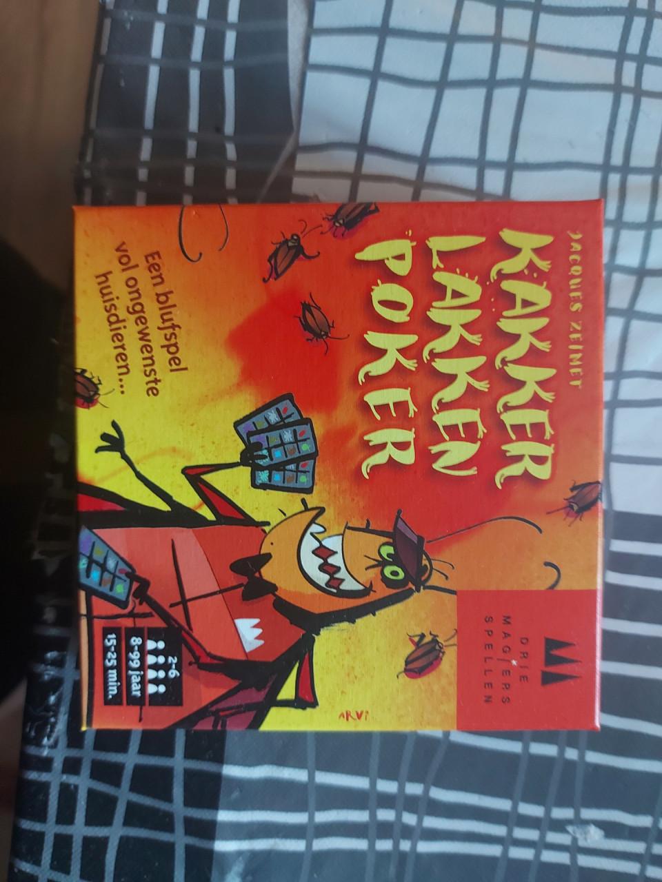 ALS NIEUW, HET SPEL KAKKERLAKKEN. WIE GAAT ER BLUFFEN?