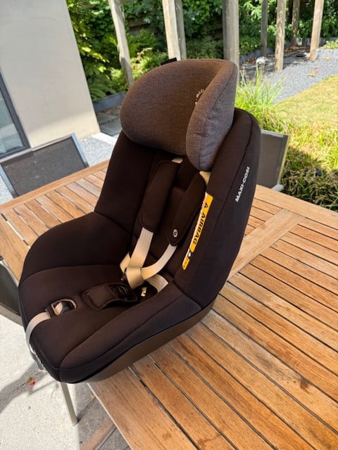 Maxi-Cosi Pearl i-Size incl. isofix Familyfix base