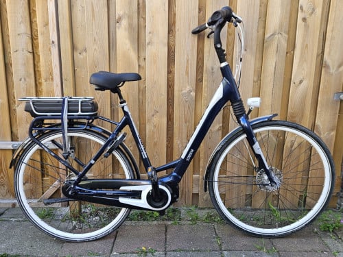 Prachtige Giant Prime Hybrid+ elektrische fiets middenmotor