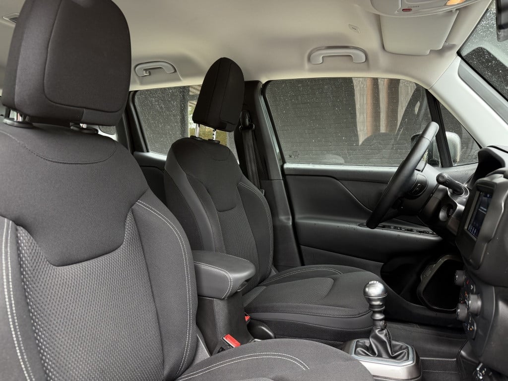 Jeep Renegade 1.0t limited // stoel en stuurverwarming // carplay //