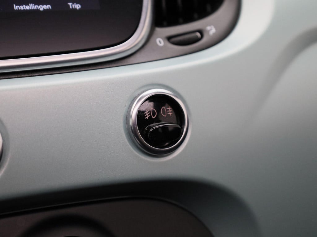 Fiat 500 1.0 hybrid launch edition | lmv | schuifdak! | parkeer sensoren | 