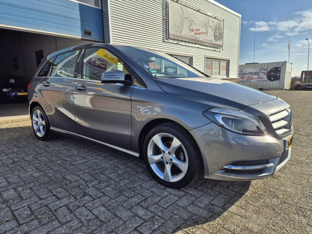 Mercedes-Benz B-Klasse 180 ambition
