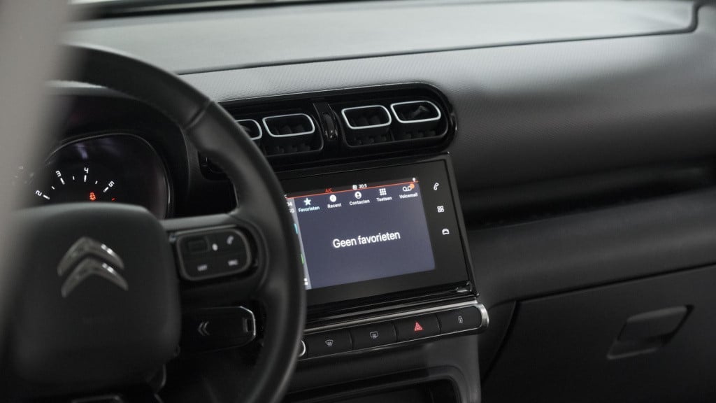 Citroen C3 Aircross puretech 130 eat6 c-series | apple carplay | allseason 