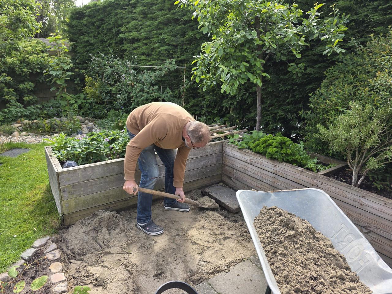 10 grindtegels 60x40 + plaatzand
