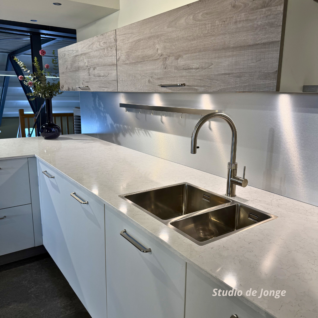 Showroom uitverkoop bij Studio de Jonge – Showroomkeuken te koop