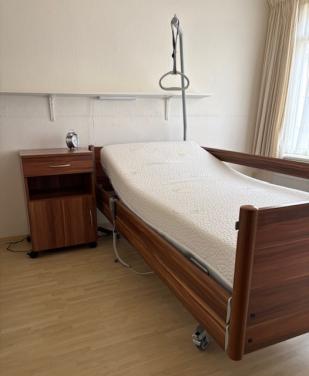 Medisch hoog-laag bed