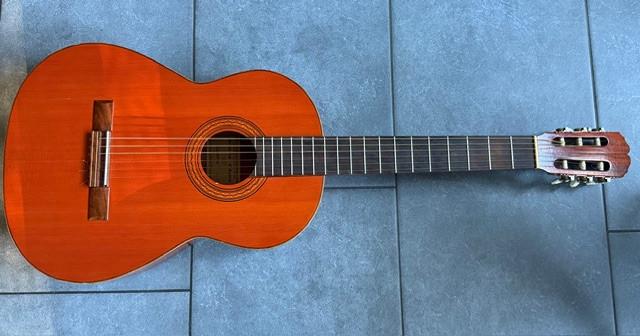 Klassieke cq Spaanse gitaar 1973!