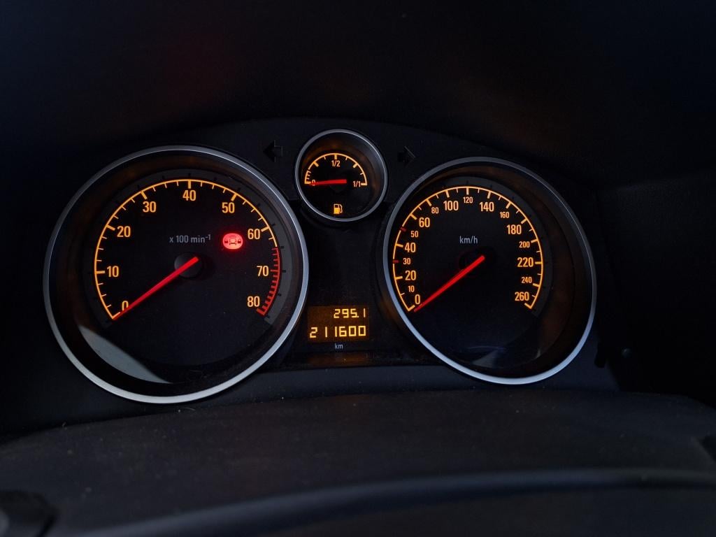 Opel Astra wagon 1.6 111 year edition | trekhaak | airco
