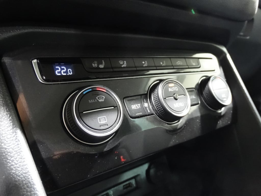 Volkswagen Tiguan r-line 1.4 tsi act dsg 150pk