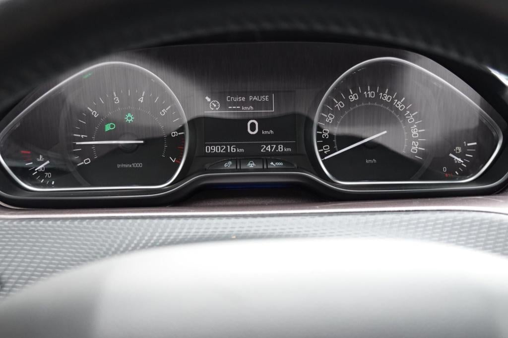 Peugeot 2008 1.6 vti active