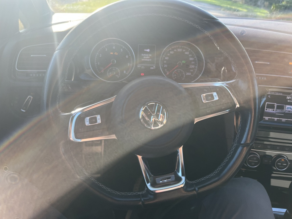 Volkswagen Golf 1.4 tsi act bns ed r-line