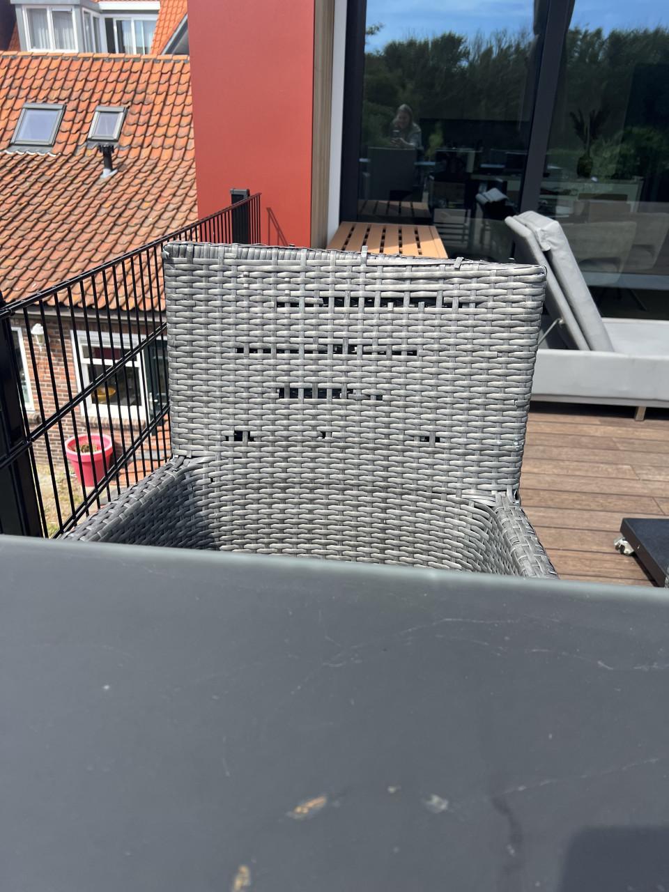 Complete tuinset met 6 krukken (incl. kussens)