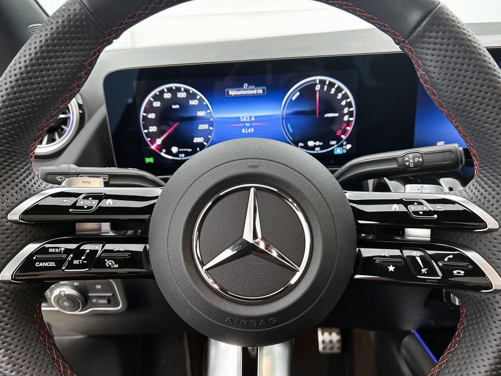Mercedes-Benz Gla-klasse 250 e amg plug-in hybride amg line | panorama schu