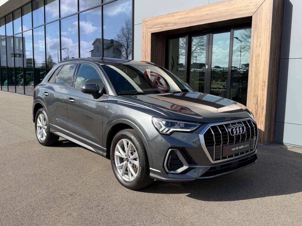 Audi Q3 45 tfsi e s-line | panoramadak | leder | sonos | carplay | led | ca