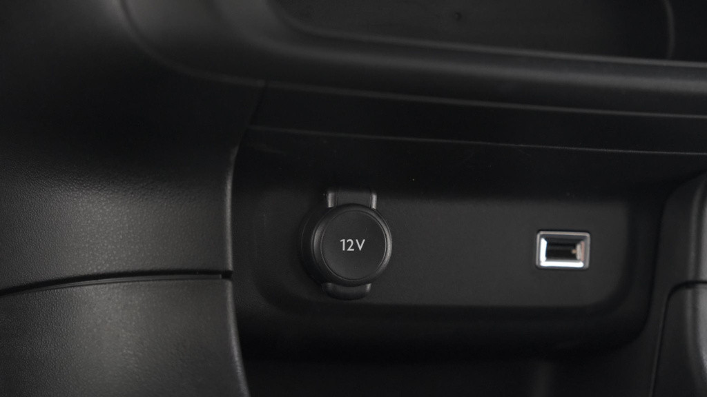 Citroen C3 puretech 82 feel edition | apple carplay | parkeersensoren | nav