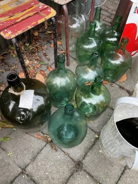 Brocante flessen uit Frankrijk