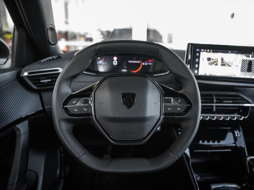 Peugeot 2008 1.2 puretech 100pk allure | camera | stoelverwarming | carplay