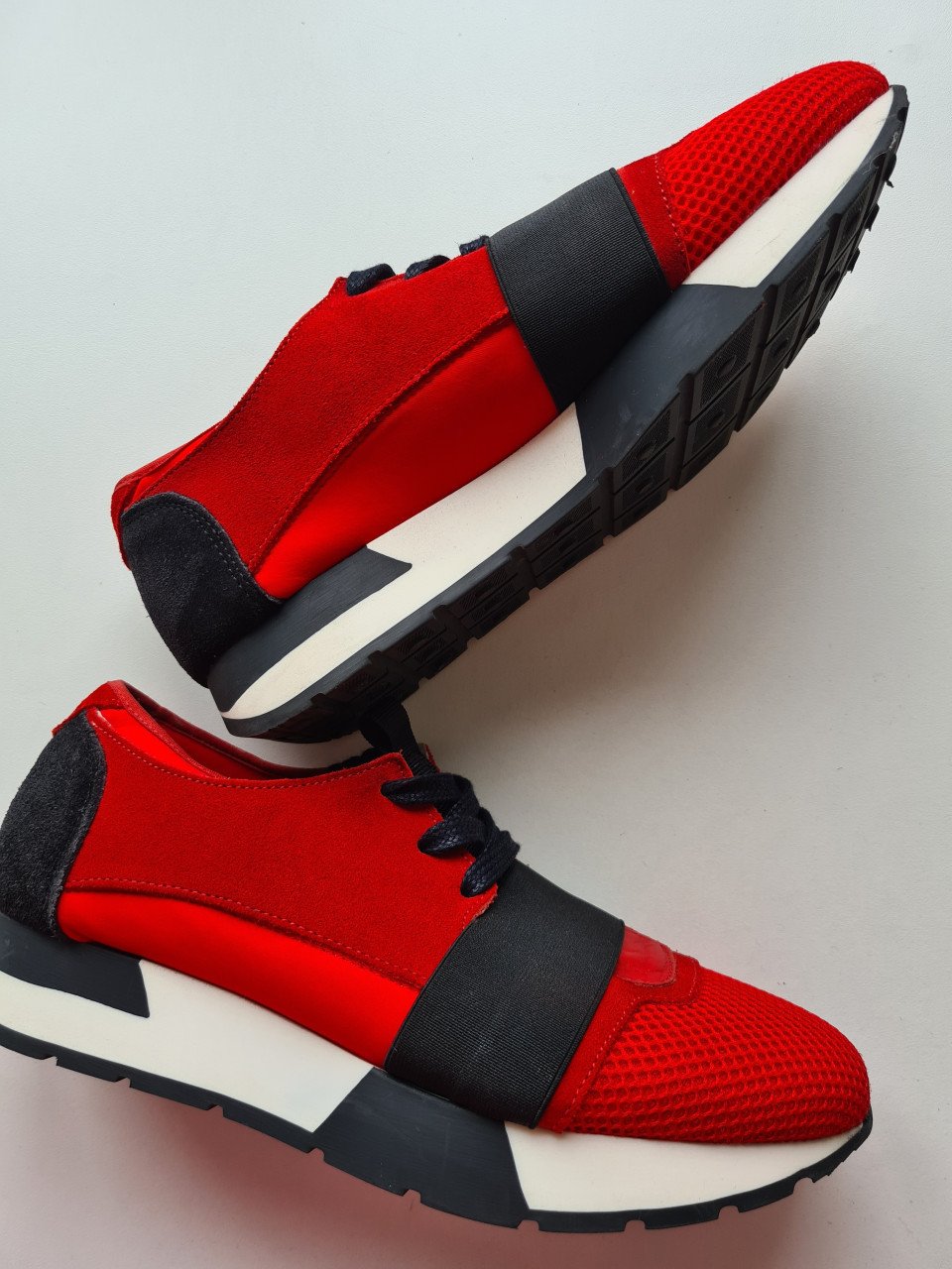 Nieuwe zwart , rode leren sneackers van Verton  Maat 40