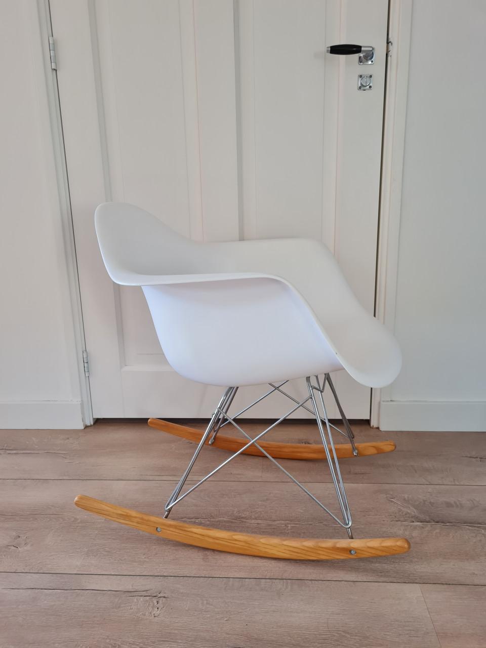 Replica Eames stoel