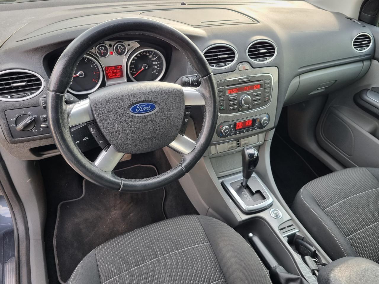 Ford Focus 1.6 Titanium | Automaat | Luxe uitvoering!