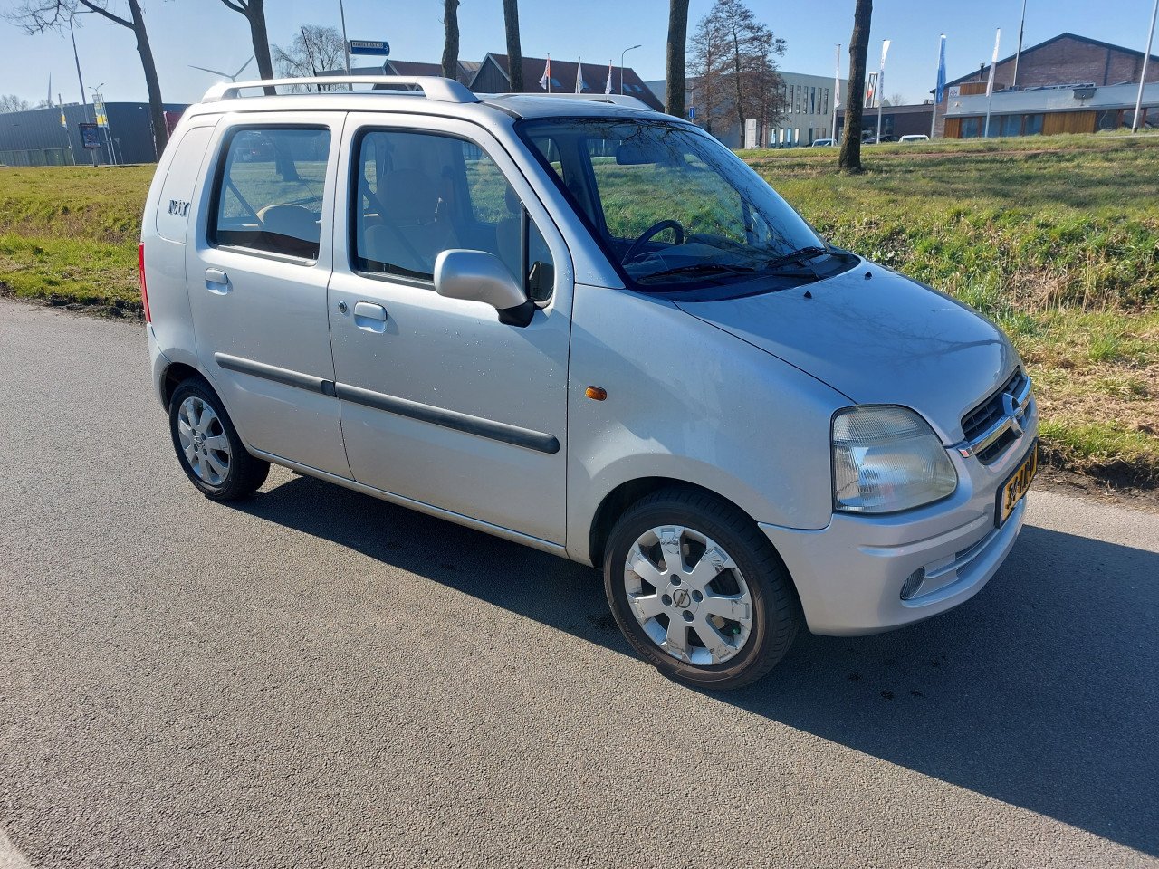 Opel agila bj 2003 1250 euro