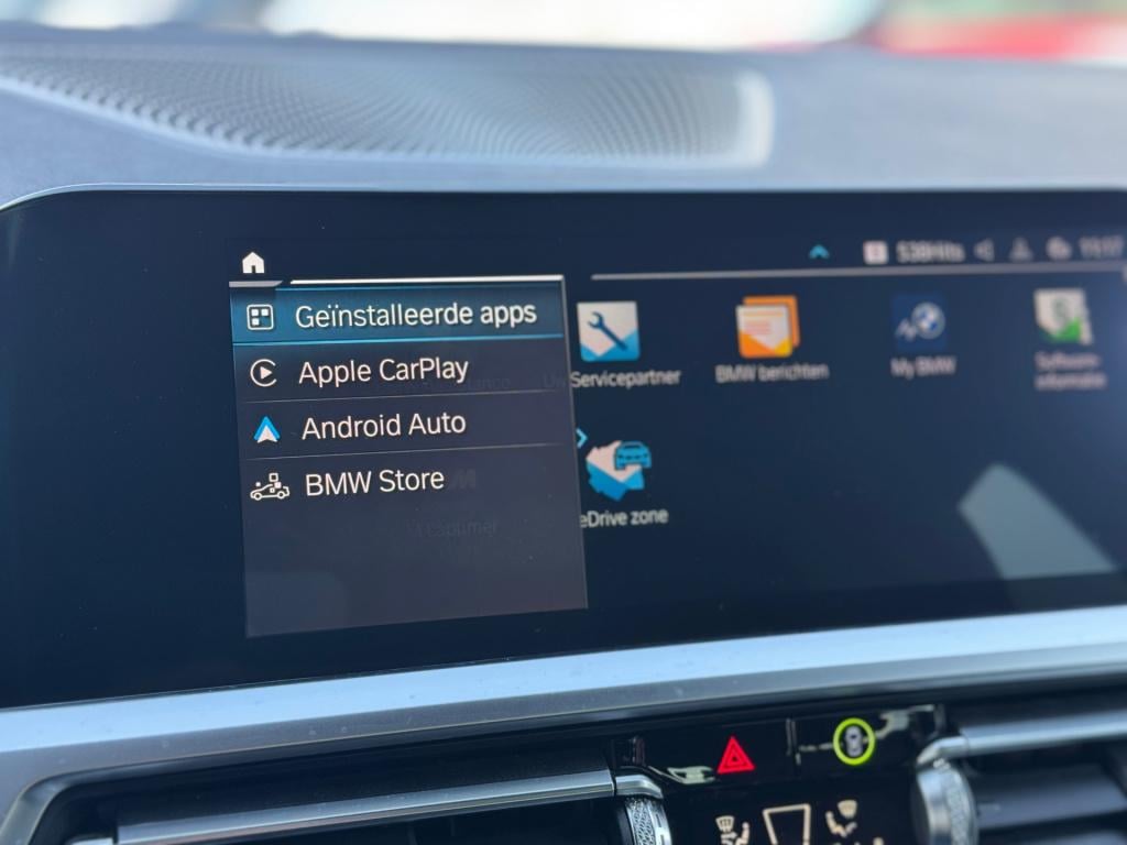 BMW 3-serie touring 330e m-sport * pano * acc * harman/ kardon
