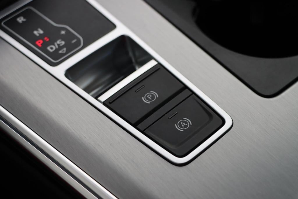 Audi A6 avant 50 tfsi e quattro s edition competition 300pk s tronic