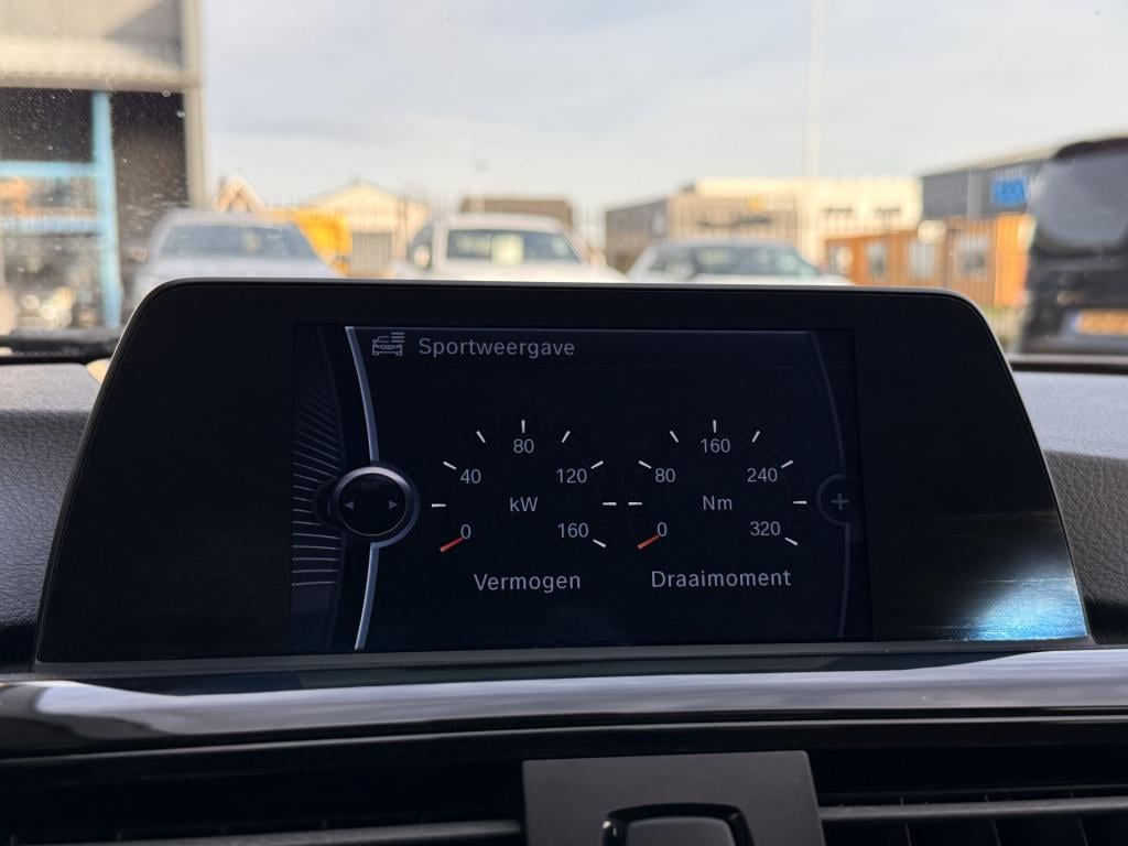 BMW 3-serie 320i high executive | harman/kardon | leder | v + a parkeersens