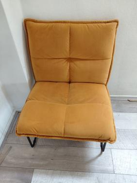 Gele fauteuil