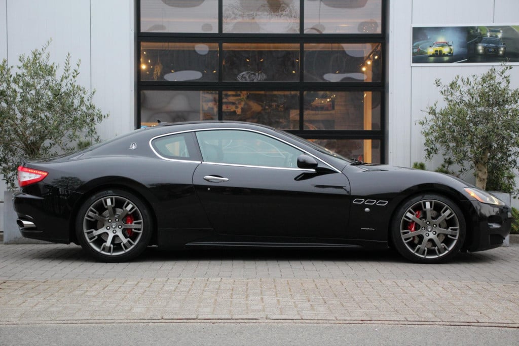Maserati Granturismo 4.7 s mc - youngtimer - alcantara pack - xenon - nero 