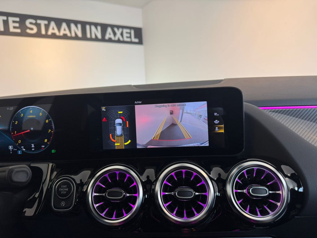 Mercedes-Benz Gla-klasse 180 business solution amg