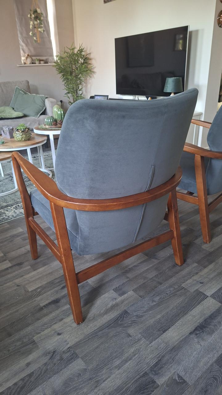 Relaxfauteuil (sta-op functie) in nieuwstaat en 2 stoeltjes in retro stijl