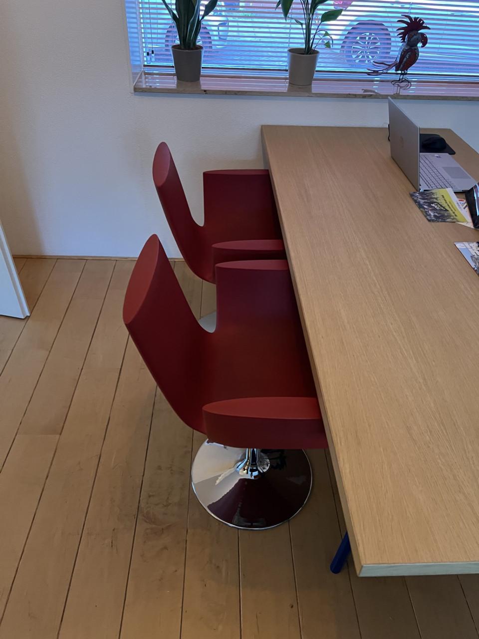 Set van 4 Designstoelen – Sintesi – Rood