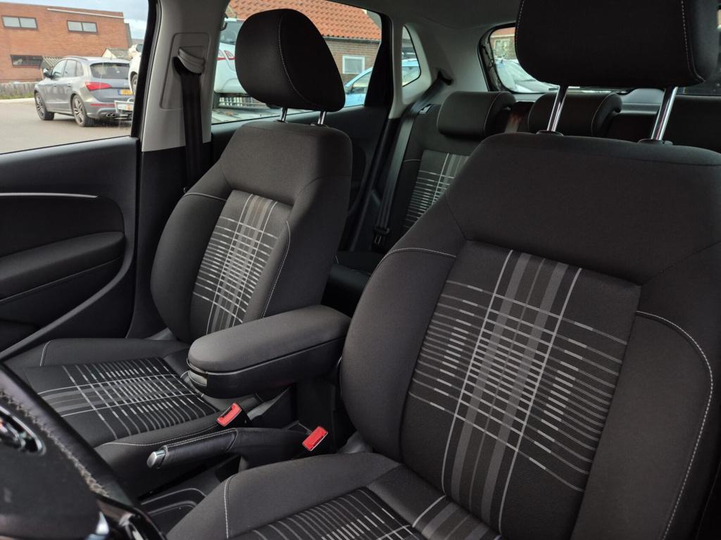 Volkswagen Polo 1.2 tsi lounge / 5- deurs / cruisecontrol / stoelverwarming