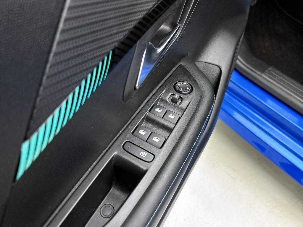 Peugeot 208 100 pk allure pack | rijklaar | navigatie | keyless start | 360