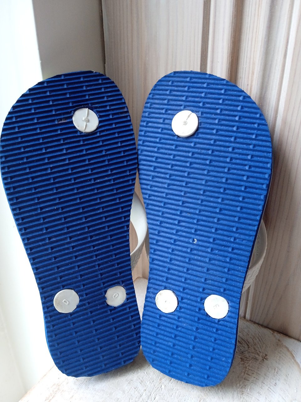 Slippers Havaianas maat EUR 27/28 ~ blauw-witte slippertjes