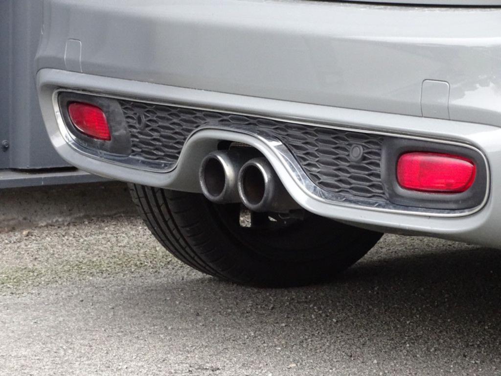 Mini Cooper mini 2.0 serious business 5-deurs | led | navi |18"