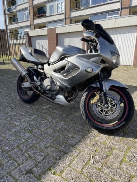 Honda VTR1000F