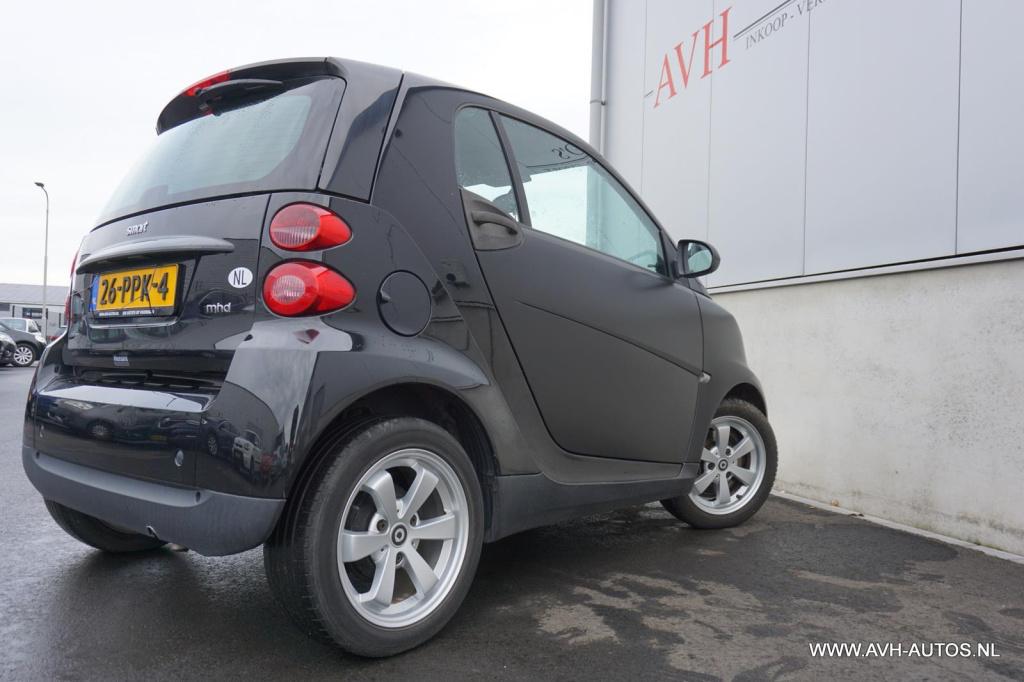 Smart Fortwo coupé 1.0 mhd pure