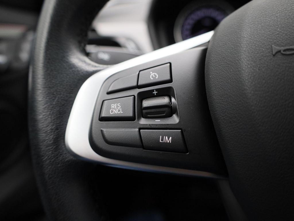 BMW X1 sdrive20i business edition plus | automaat | stoel verwarming | lede
