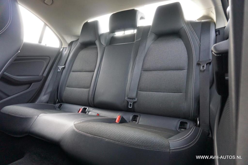 Mercedes-Benz Cla 180 ambition