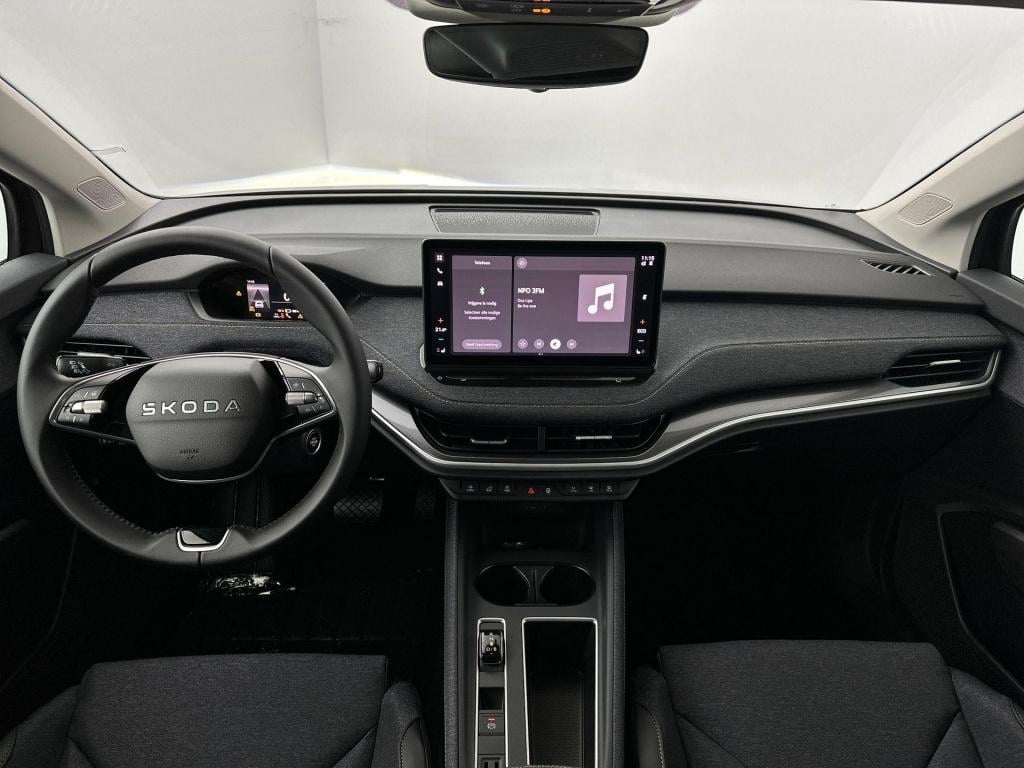 Skoda Elroq business edition elektromotor 210 kw / 286 pk suv