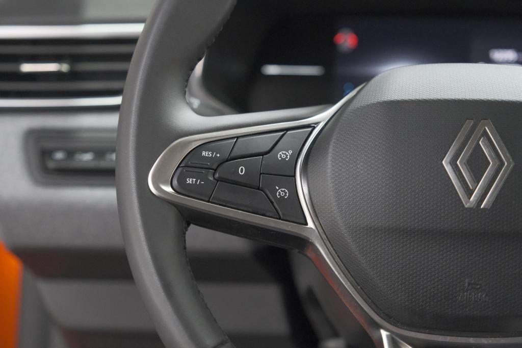 Renault Clio 1.6 e-tech full hybrid 145 evolution | apple carplay | parkeer