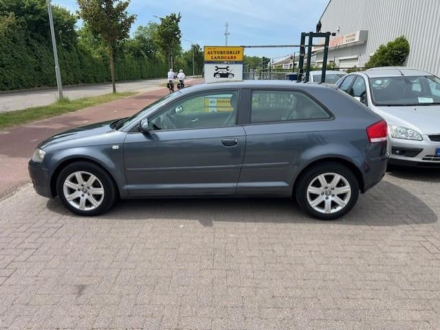 Audi A3 2.0 fsi attraction
