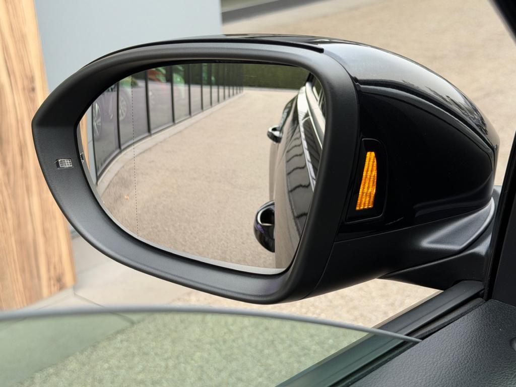 Volkswagen T-roc 1.5 tsi 150pk dsg r-line | camera | keyless | elek. achter