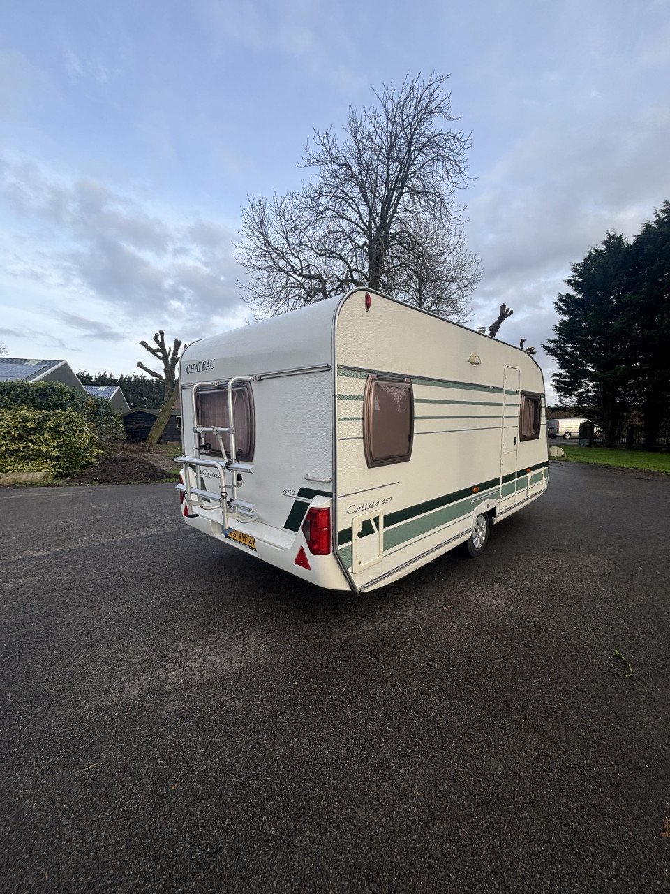 Chateau Calista 450 (Voortent + Fietsenrek)