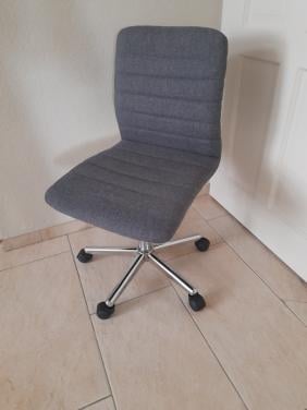 Mooie bureaustoel (in goede nette staat )