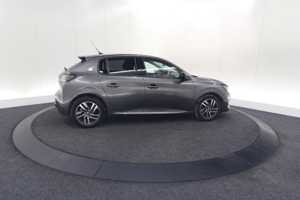 Peugeot 208 puretech 100 allure pack | camera | apple carplay | stoelverwar