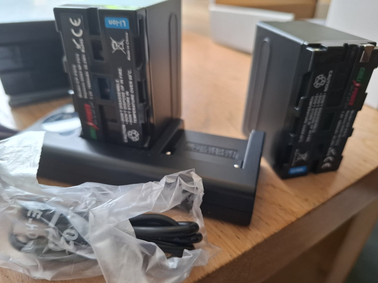Videopakket: 2x Chili Power NP-F970 accu 7800mAh + dubbele lader met kabel