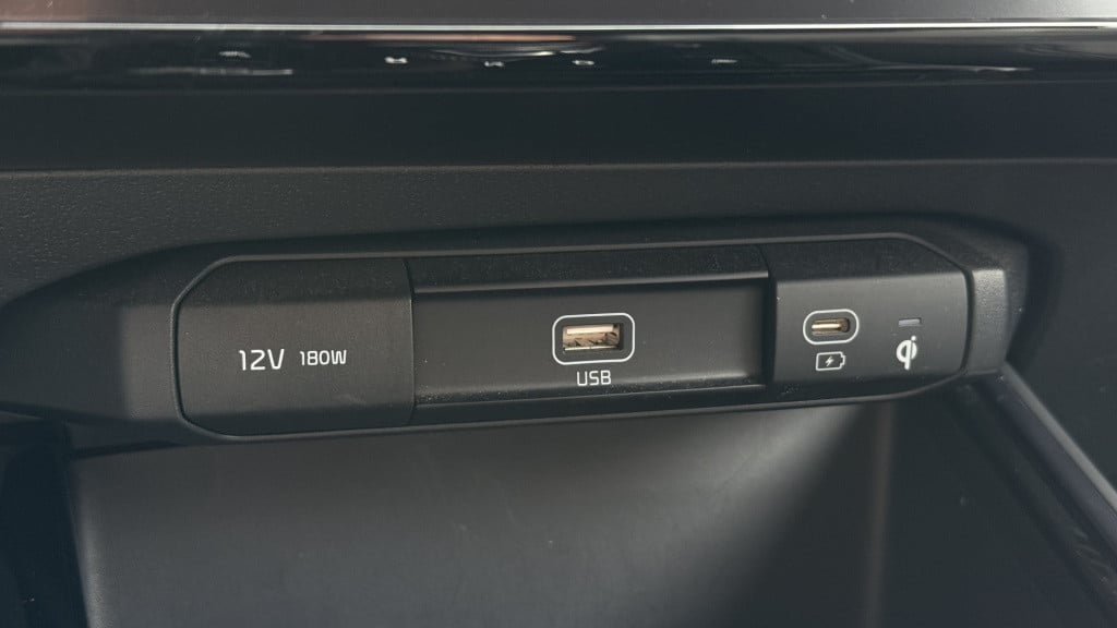 Kia E-niro dynamicplusline 64,8 kwh 204pk | achterruitrijcamera | stoel/stu